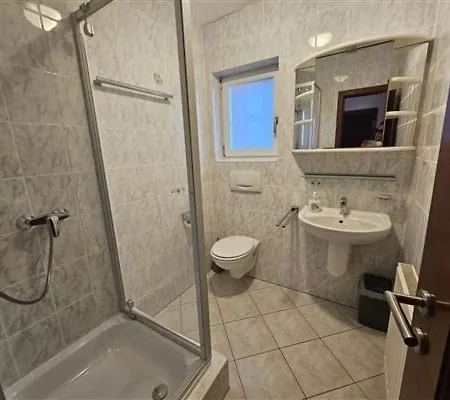 Astella 프예스차나 우발라